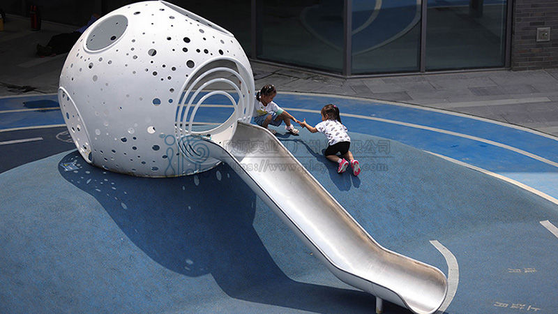 室外兒童游樂設(shè)備不銹鋼滑梯