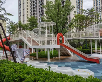 【陸地】多功能攀網滑梯制作廠家