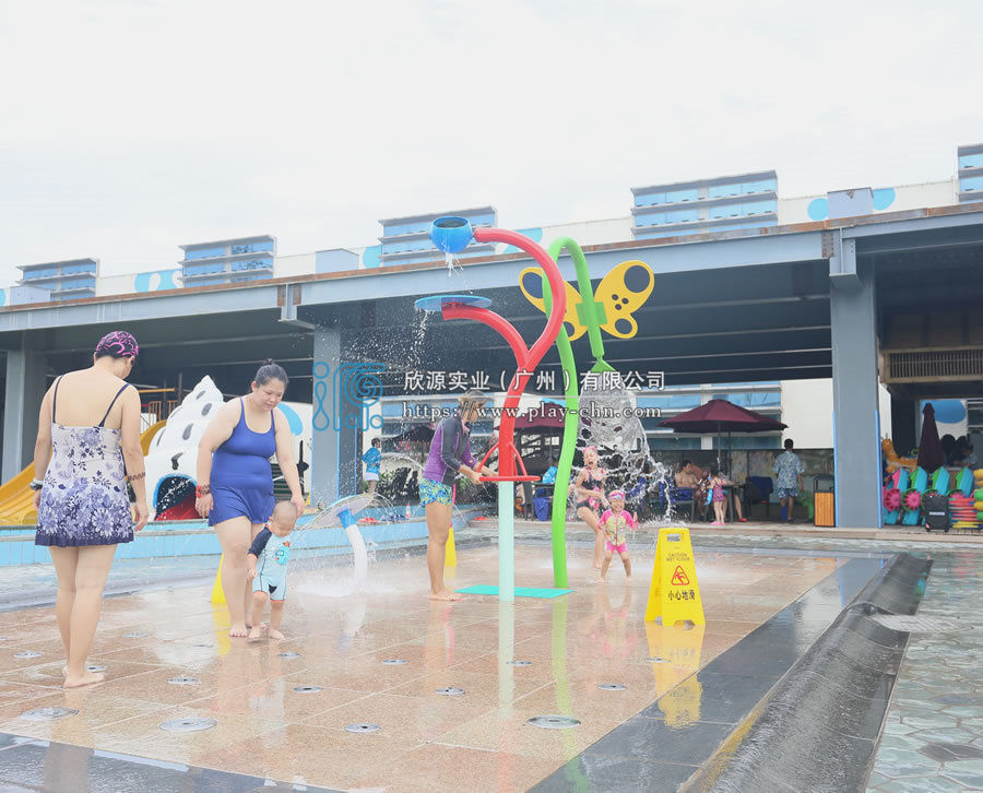 開水上樂園哪些小型水上游樂設施合適？-1206