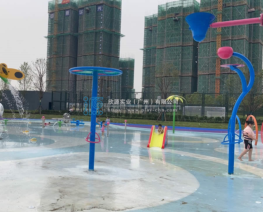 水滑梯設備的結構主要有幾部份組成-1238