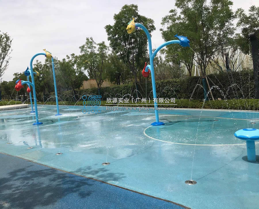 大型水上游樂設備廠哪家好？—尋找水上游樂設備的專業(yè)之選-1227