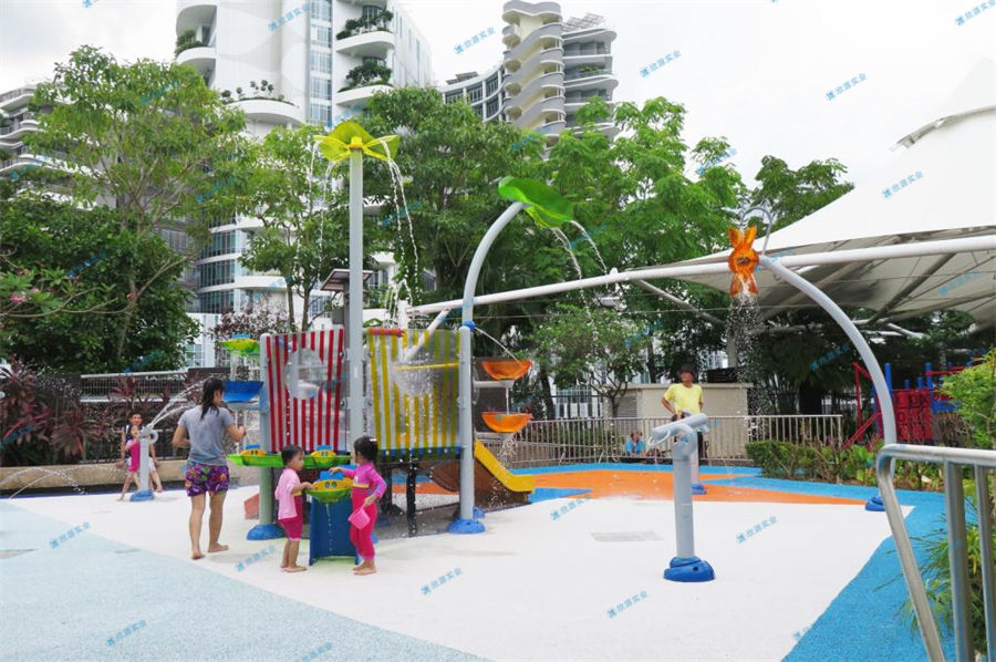 選擇水上樂園設(shè)備廠家看哪些方面？-7659