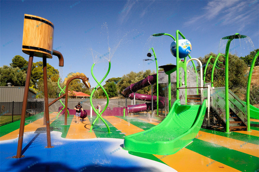 如何選擇水上游樂設施廠家-7731