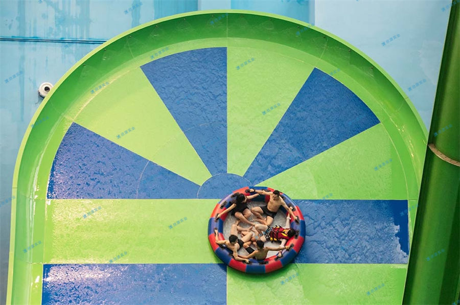 水上游樂設備的安全保險措施-7396