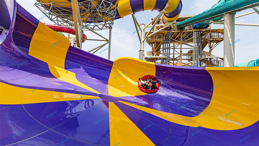 水上沖關(guān)設(shè)備的7大優(yōu)勢(shì)分析-7594