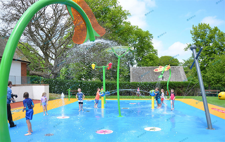 移動(dòng)戲水樂(lè)園的保護(hù)措施-7993