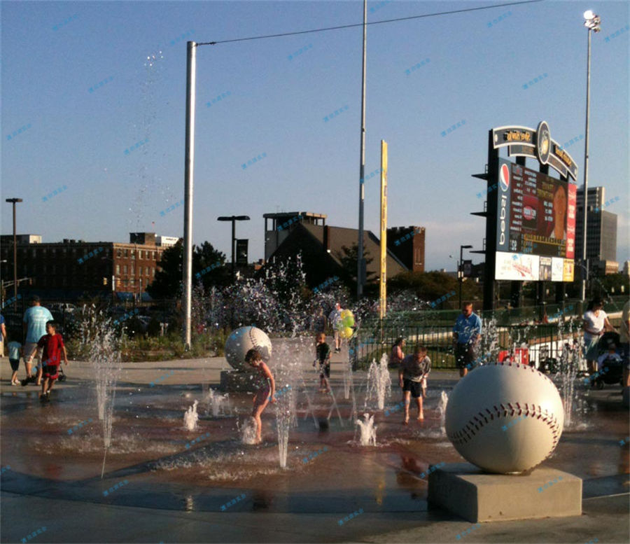 水上游樂設備的使用年限是多久？-7538