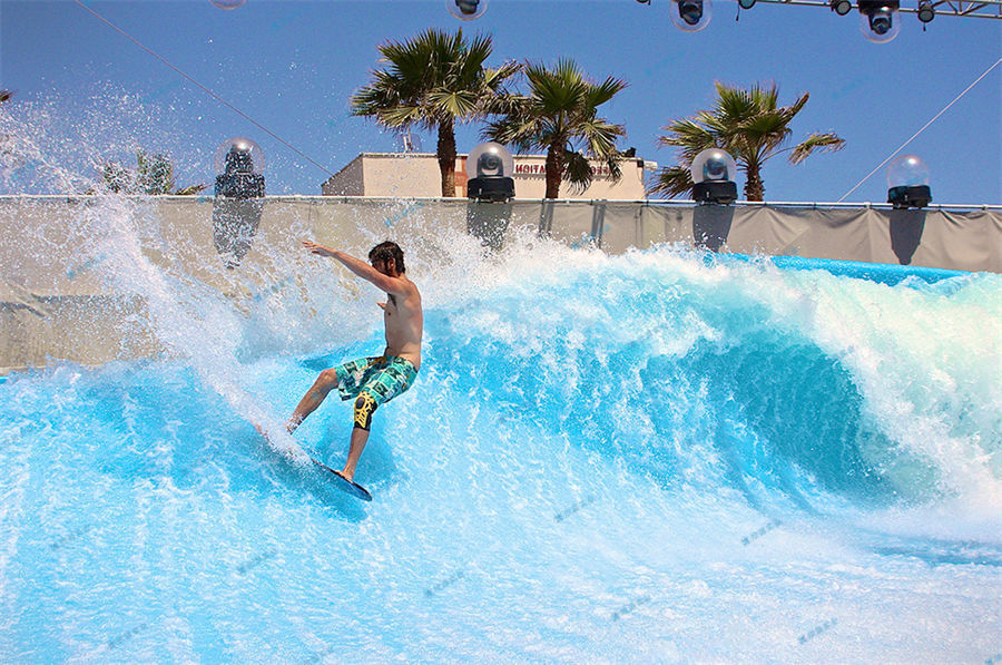 水上樂園設計的游客購物區如何提供便利？-7977