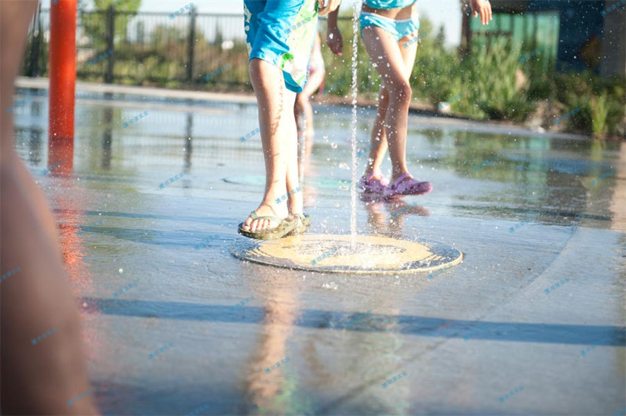 怎么樣安全使用水上游樂設施呢?-7348